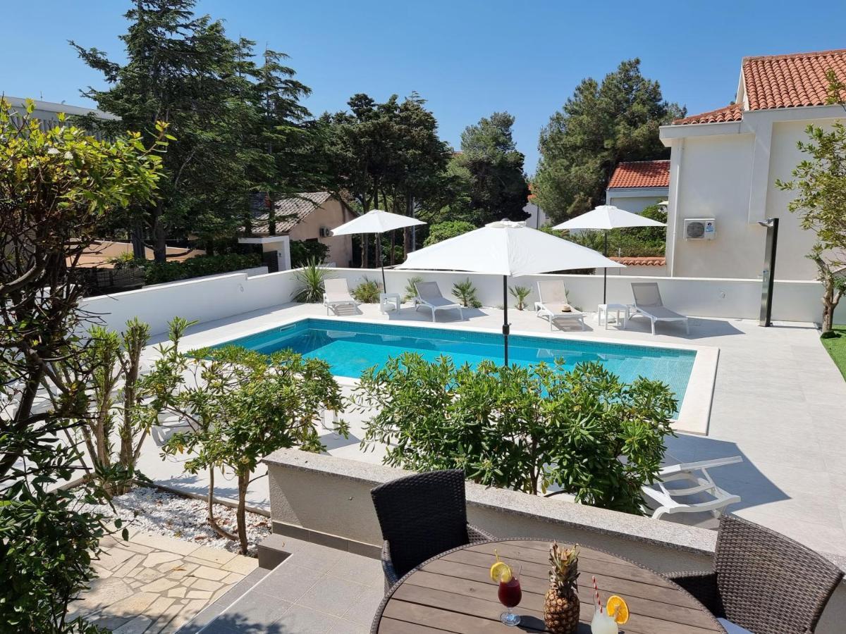 Villa Flamingo Deluxe Novalja Ngoại thất bức ảnh