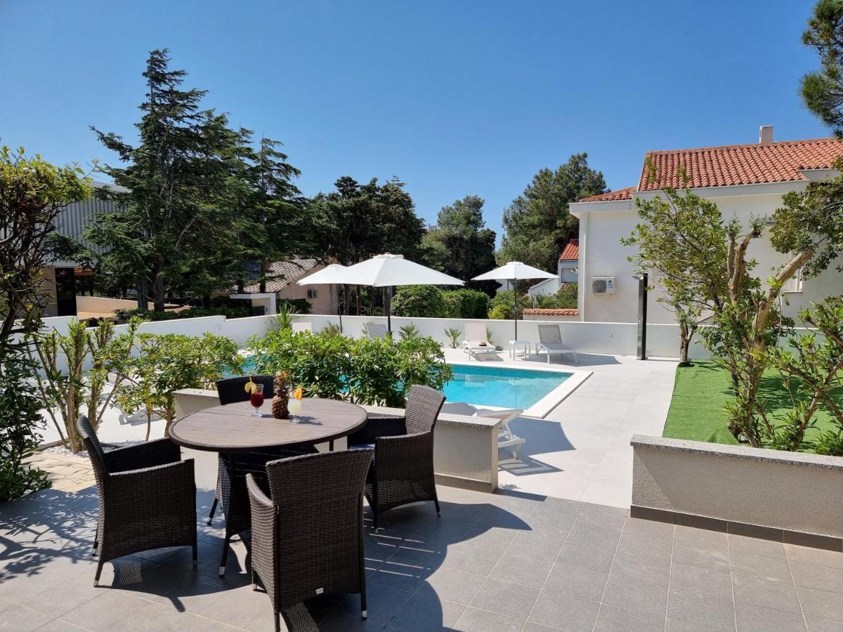 Villa Flamingo Deluxe Novalja Ngoại thất bức ảnh